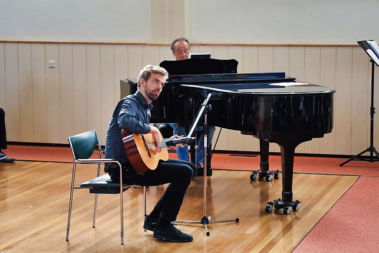 27 okt 2018 - Groot mannenkoor Midden Holland en gemengd koor Encore in de Geref.Kerk_48